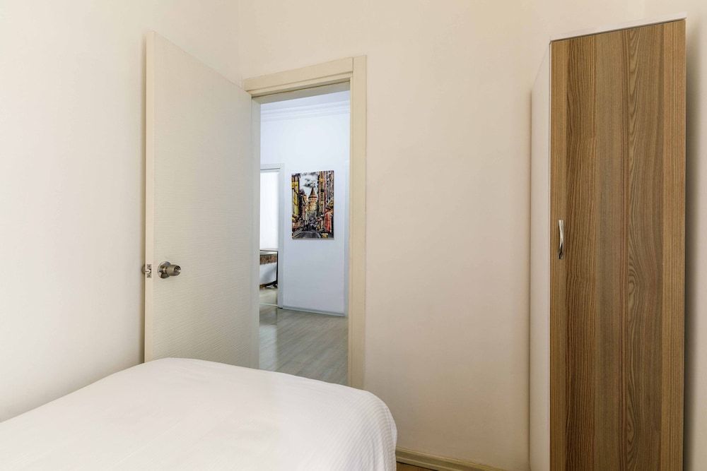 undefined Aram's Residence 2