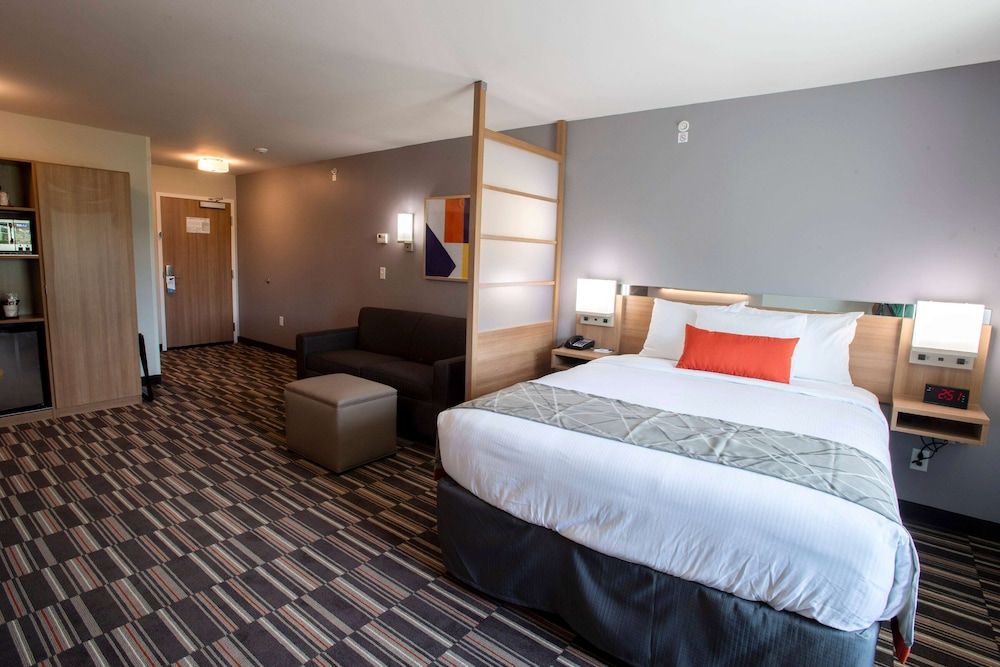 Studio Suite, 1 Queen Bed, Non Smoking
