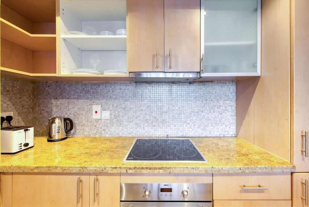 undefined R&H Park Island 10