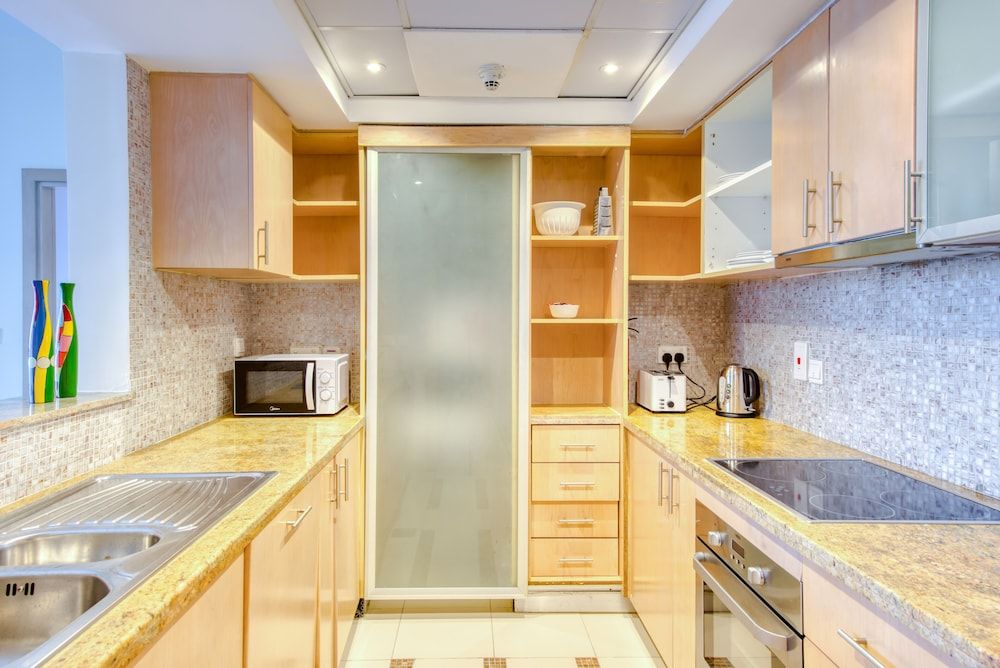 undefined R&H Park Island 7