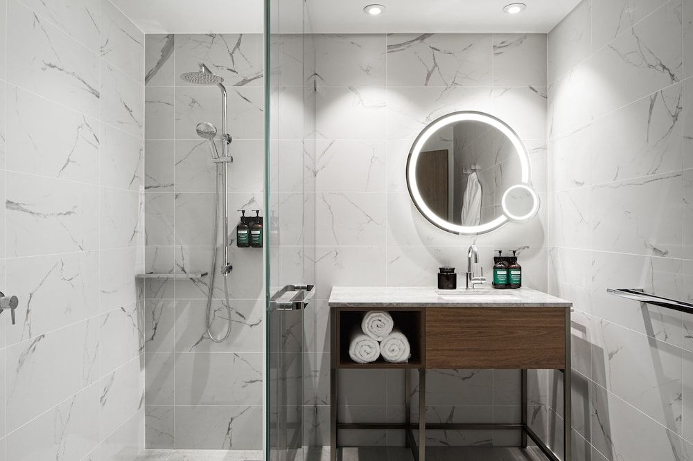 Crowne Plaza Sydney Darling Harbour by IHG Standard Room 4