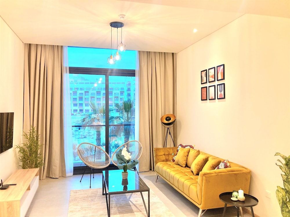Ultimate Luxury Samana Signature Living Dubai Apartment (1 Bedroom) 8