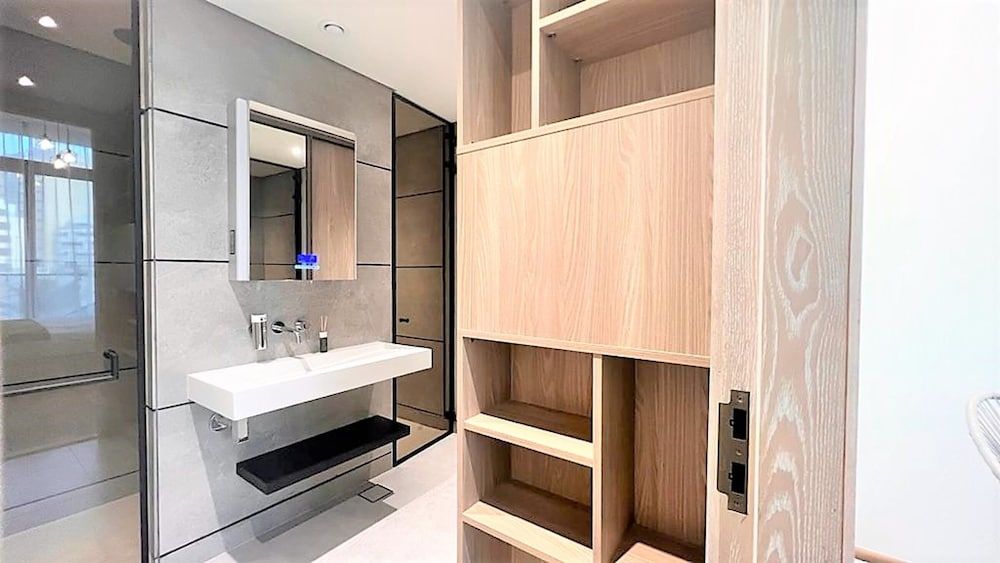 Ultimate Luxury Samana Signature Living Dubai Apartment (1 Bedroom) 4