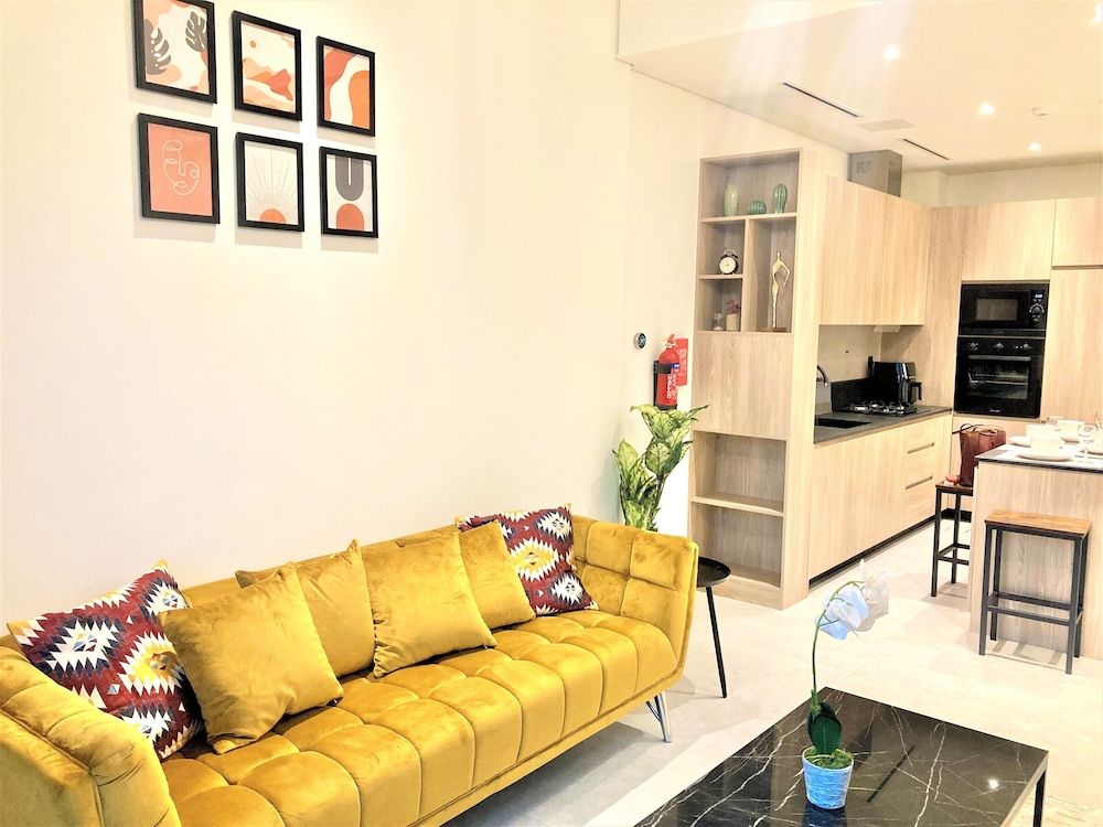 undefined Ultimate Luxury Samana Signature Living Dubai 10