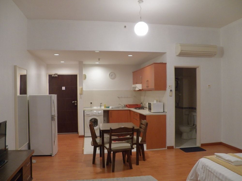 undefined Maytower Apartment 10