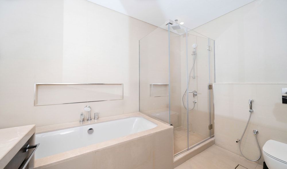 KOHH – 3BR in Downtown Views Deluxe Apartment 22