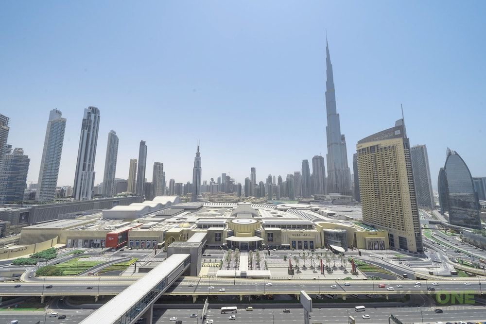 KOHH – 3BR in Downtown Views Deluxe Apartment 24