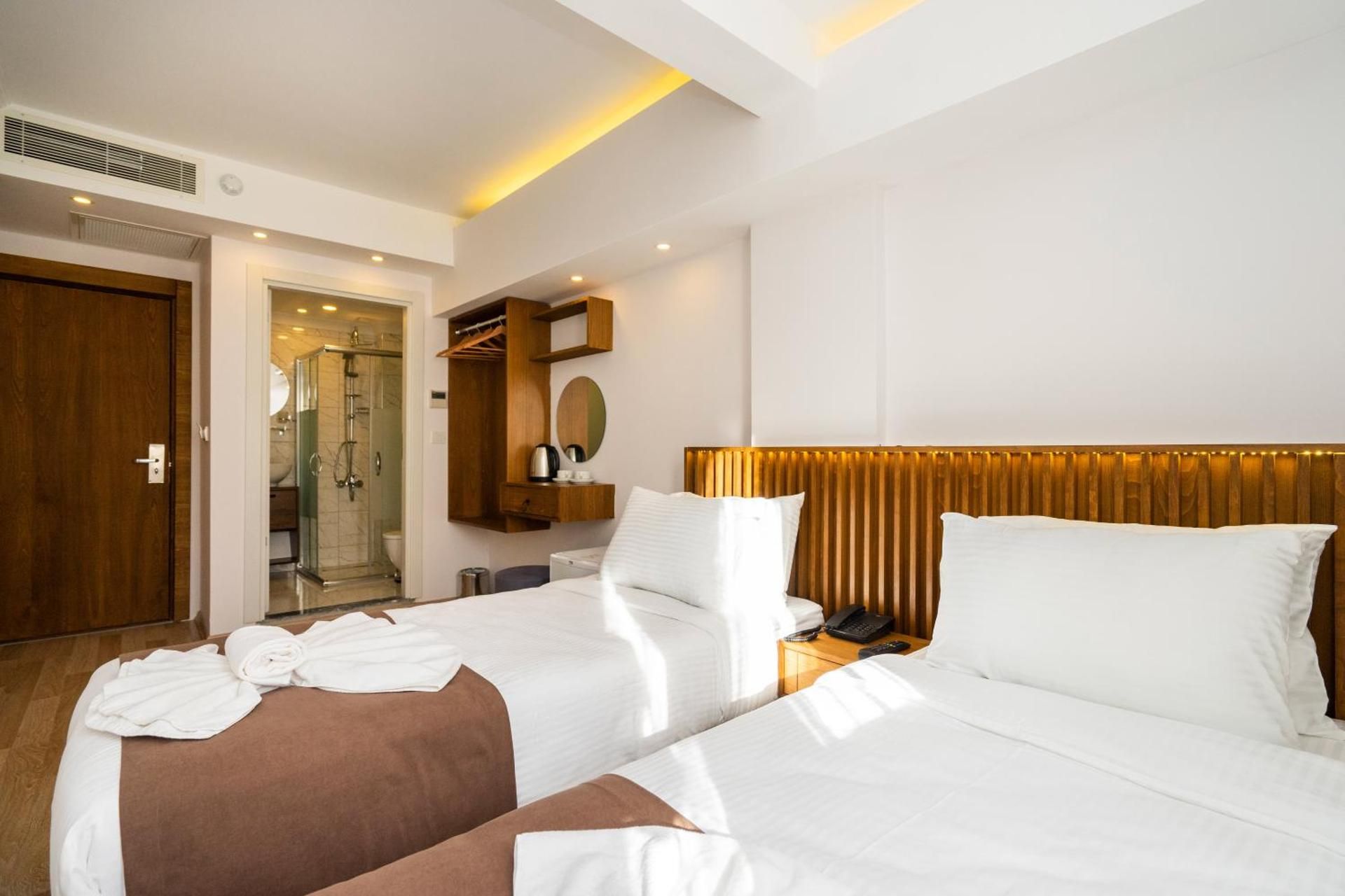 Castillo Rojo Hotel Istanbul Deluxe Twin Room - Non-Smoking 2