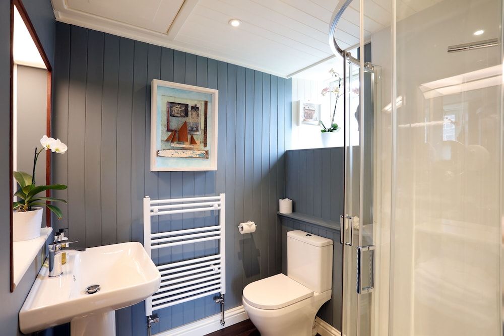 Sheridan Guest House Deluxe Double Room, Ensuite, City View (7) 17