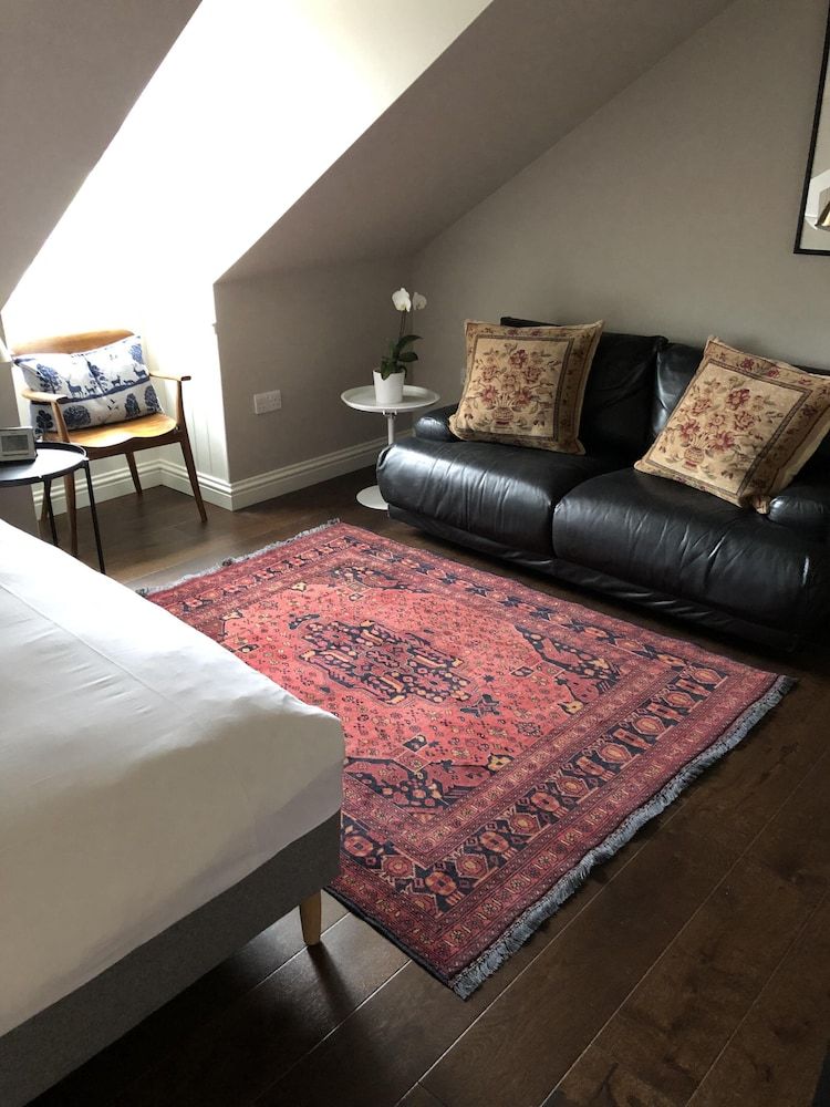 Sheridan Guest House Deluxe Double Room, Ensuite, City View (7) 10