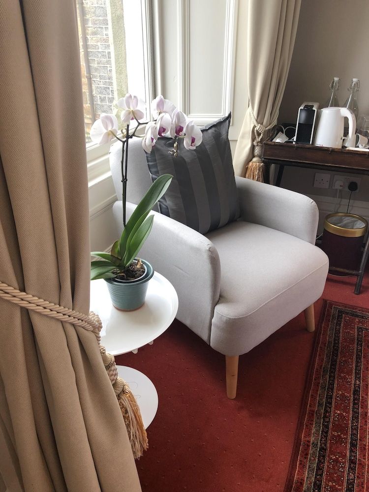 Sheridan Guest House Superior Double Room, Ensuite (4) 13