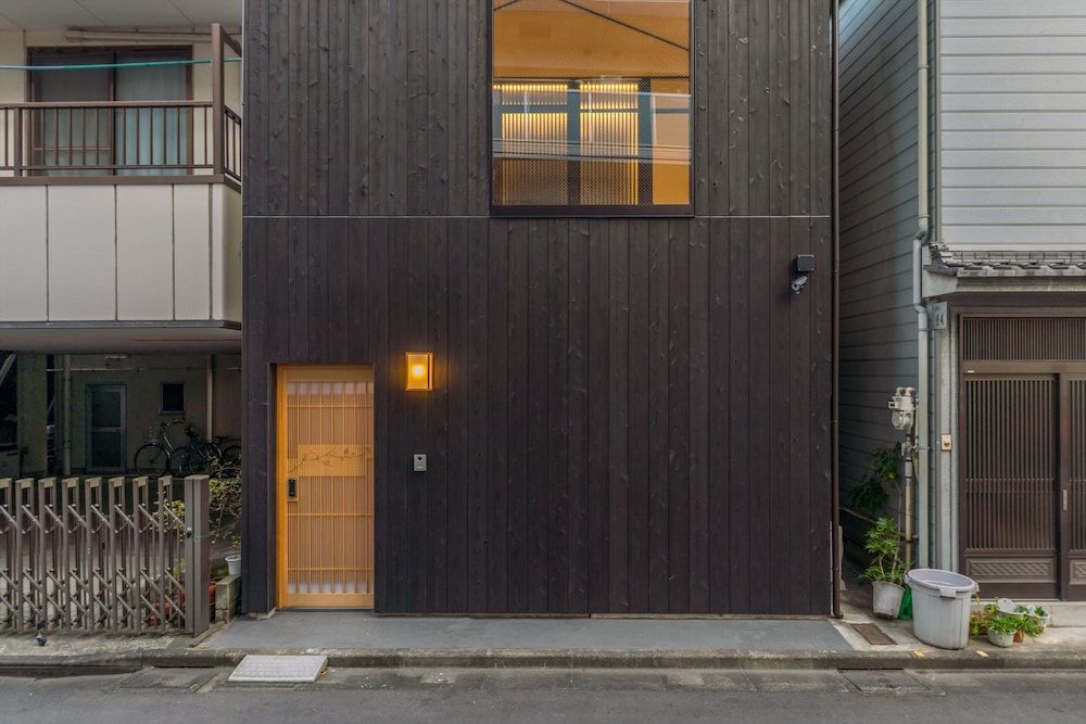 undefined Yadoya Imado 2