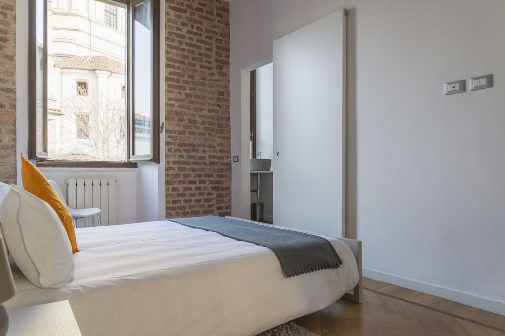 undefined Heart Milan Apartments - Duomo Colonne 10
