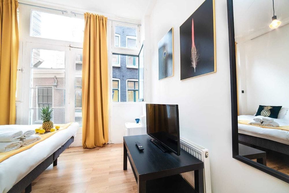 undefined Amazing B&B 2