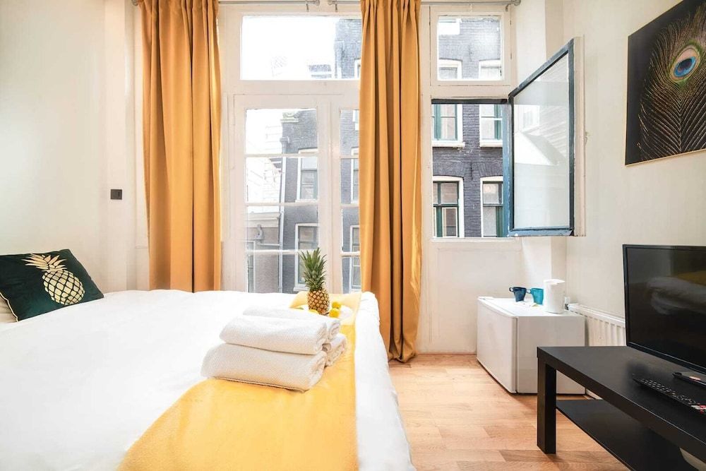 undefined Amazing B&B 4