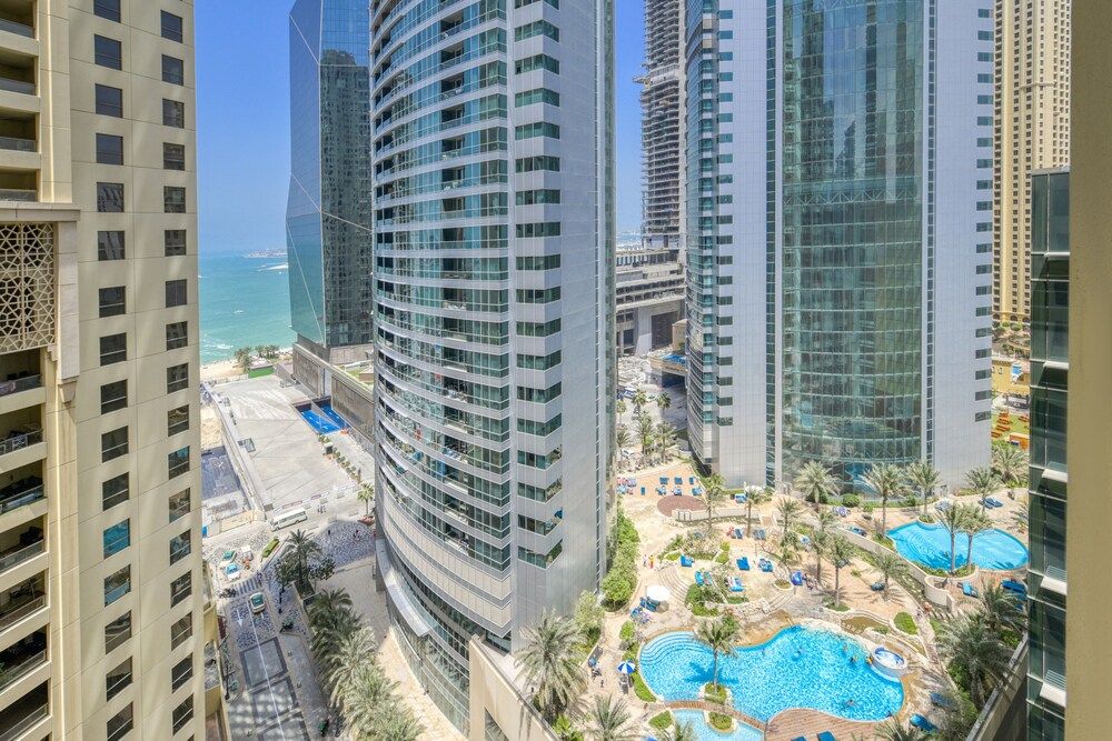 undefined Maison Privee - Sun & Sand at Dubai’s Famous JBR Beach