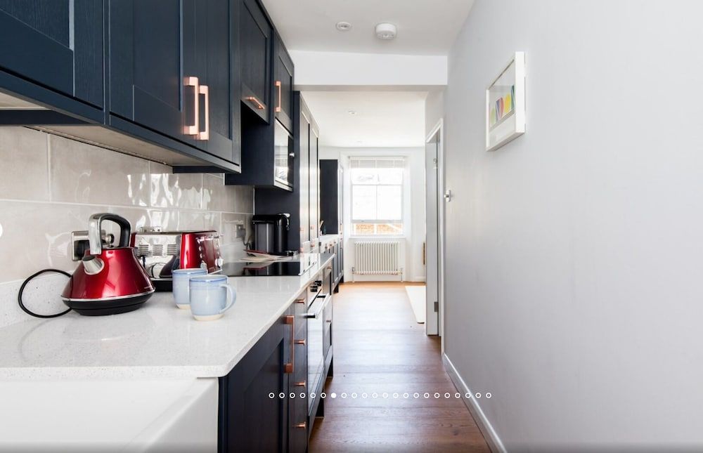 undefined Once in Blue Moon  Superb Fitzrovia 10