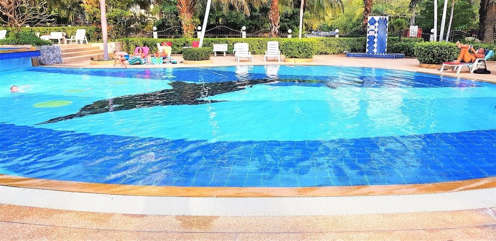 undefined Sea View 4th Floor 1 bed Condo at View Talay 2 5