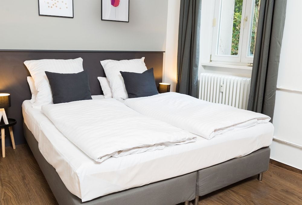 undefined BENSIMON apartments Charlottenburg 5