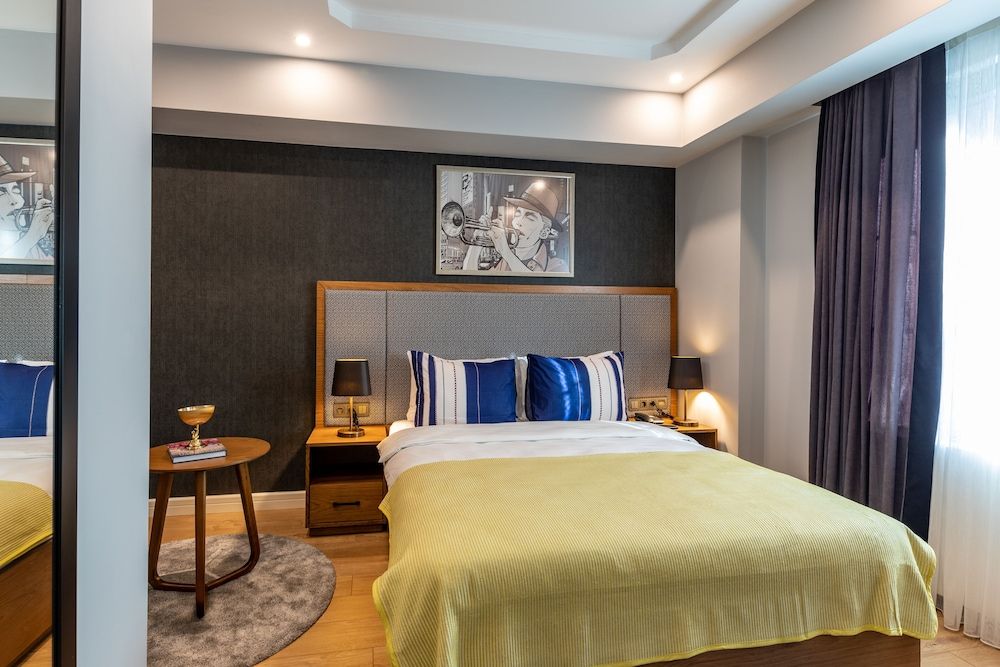 Sala Suites Deluxe Suite