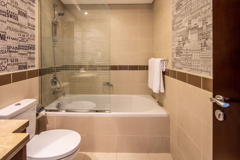 undefined Spacious + Functional Studio Apt in Downtown Dubai 10