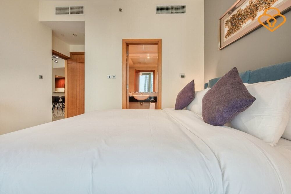 undefined Marina Trident Grand 6