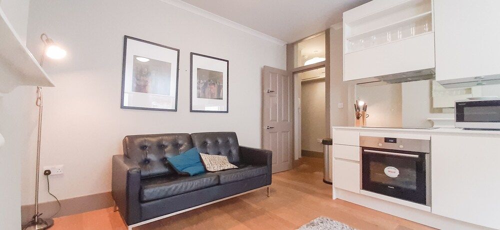 undefined Beautiful 1-bed Apartment in Central London 2