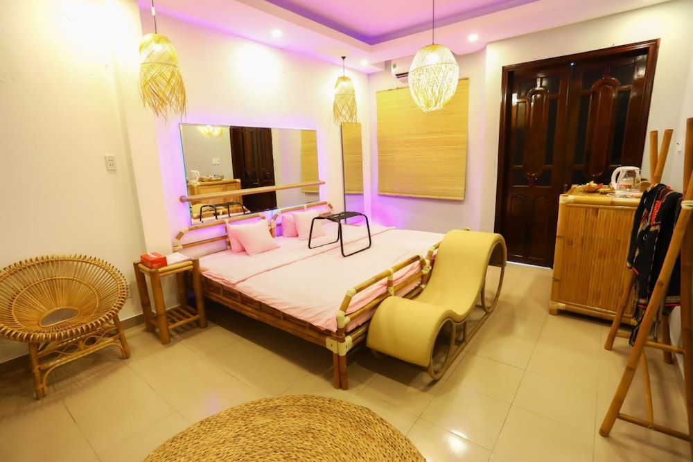 undefined Long Den Do Hotel 4