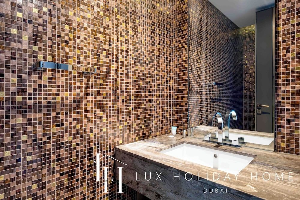 LUX - Lavish Suite Palm Jumeirah view 3 Deluxe Apartment 5