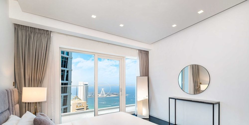 LUX - Lavish Suite Palm Jumeirah view 3 Deluxe Apartment 7