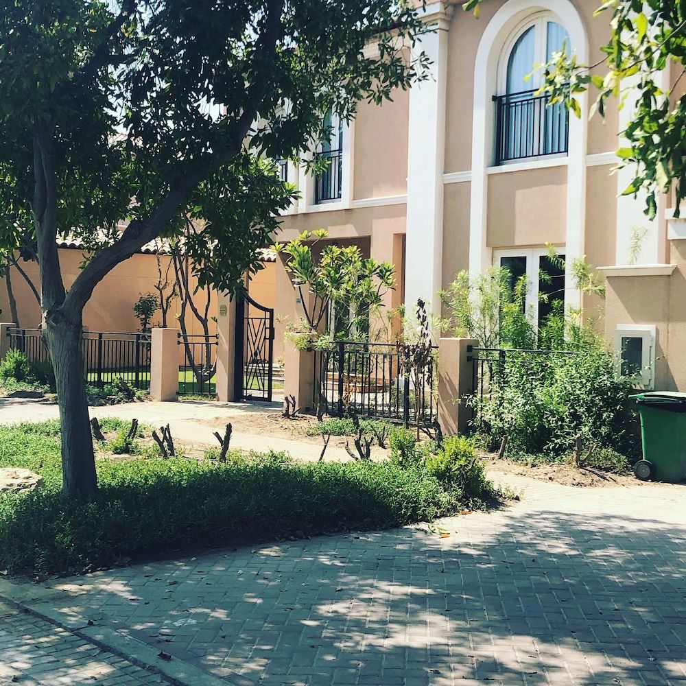 undefined Impeccable 5 Beds Villa in Dubai 2