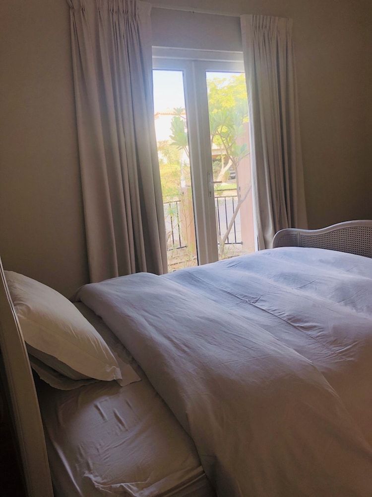 Impeccable 5 Beds Villa in Dubai Villa 22