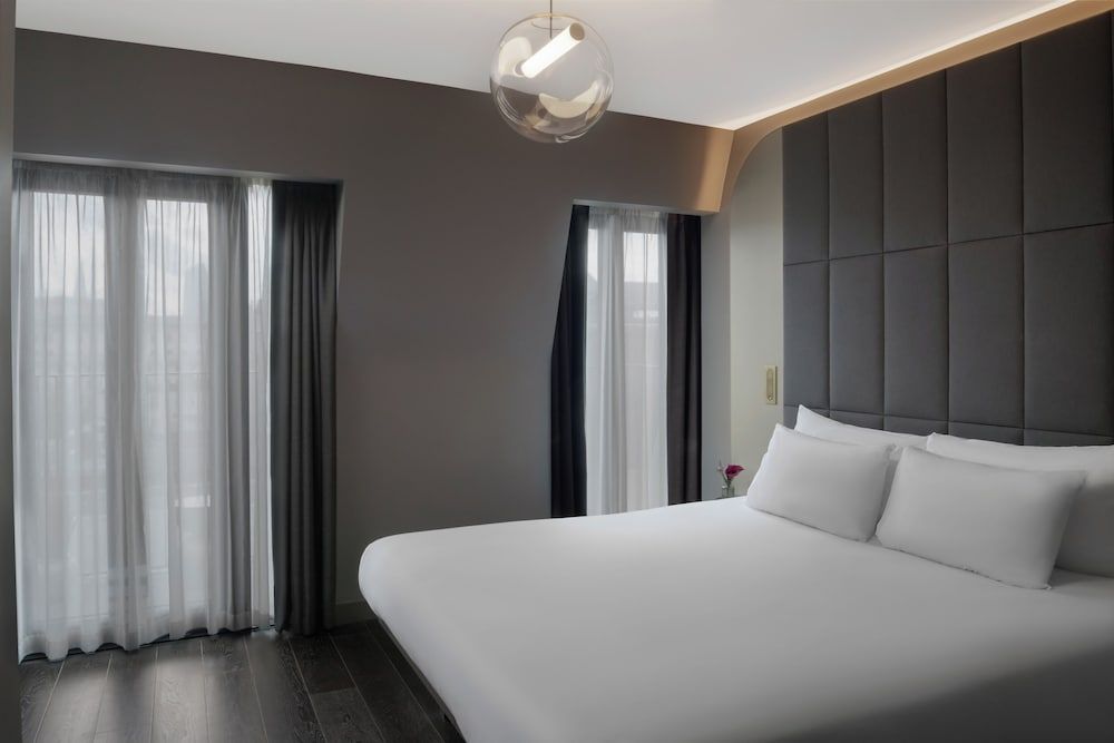 AMANO Covent Garden Comfort Room 3