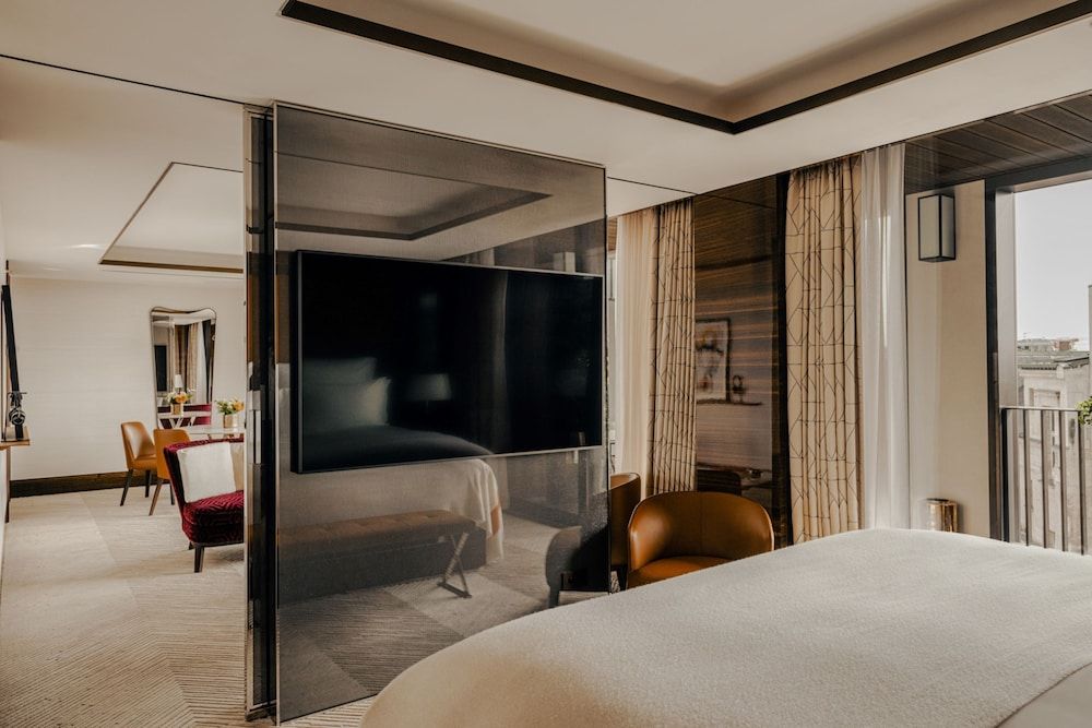 undefined Bvlgari Hotel Paris 3