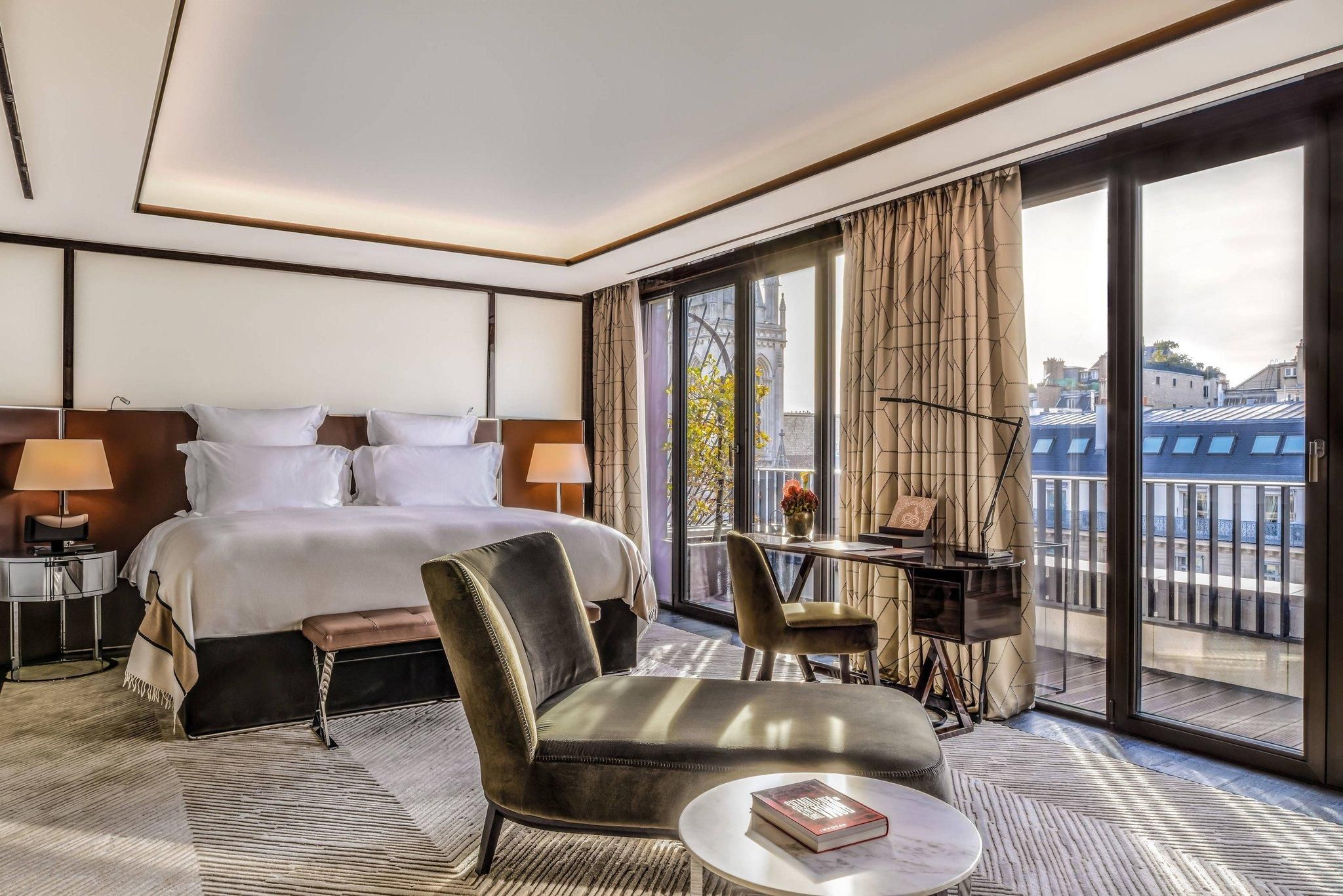 Bvlgari Suite I & III, Suite, King, Eiffel Tower view
