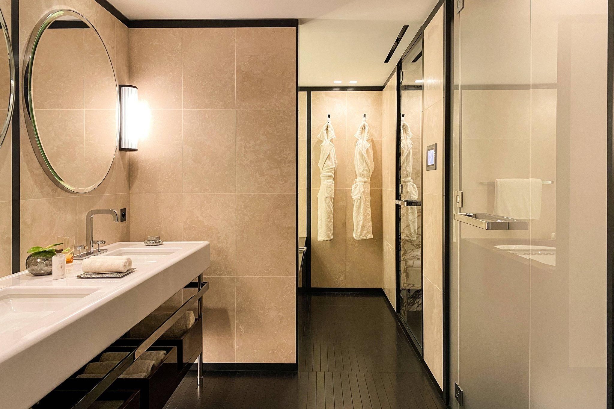 Bvlgari Suite I & III, Suite, King, Eiffel Tower view