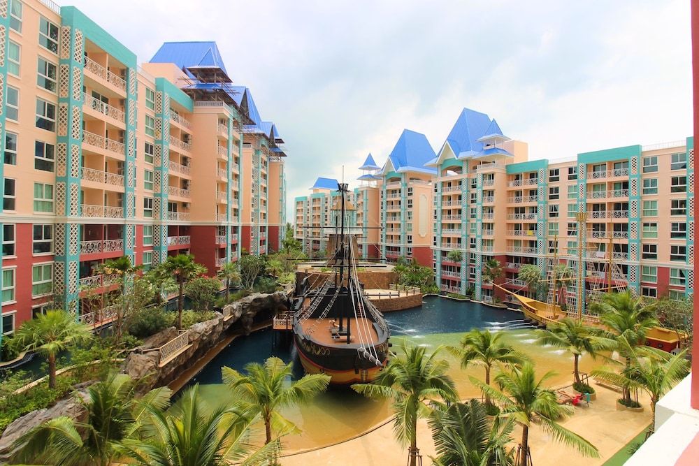 undefined Grande Caribbean Resort 4