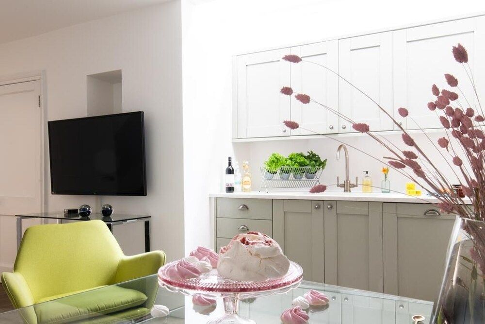 Moments Superior House 22