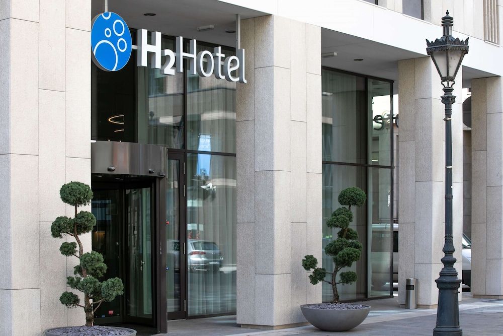 undefined H2 Hotel Budapest 3