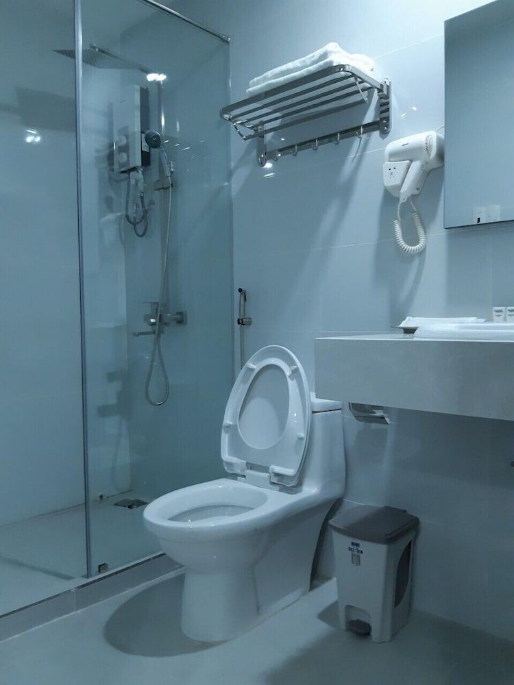 The Six Hotel Deluxe Double Room 13