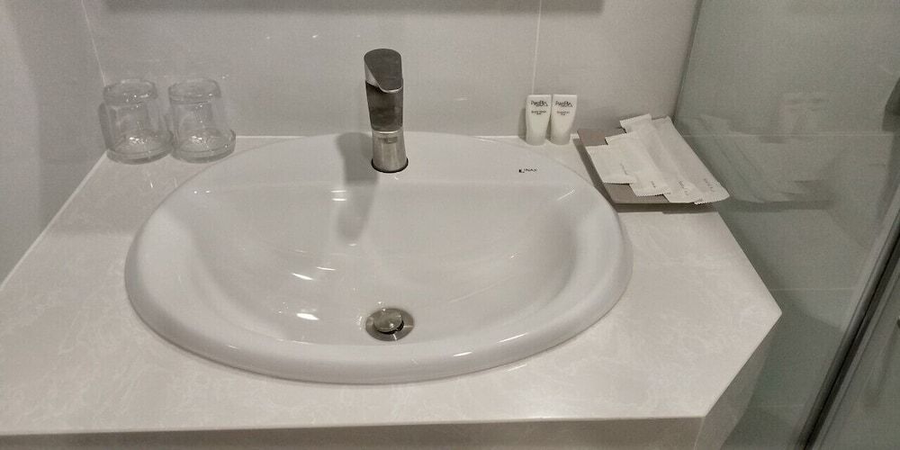 The Six Hotel Basic Double Room 9