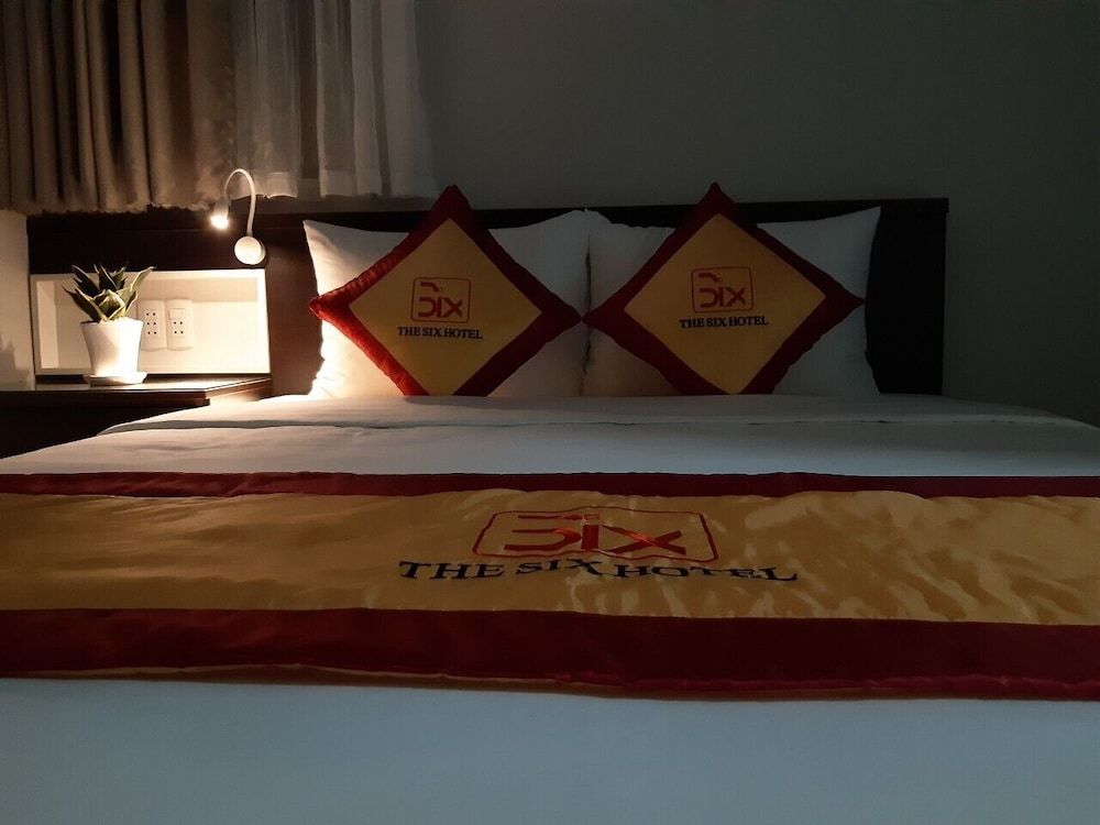 The Six Hotel Basic Double Room 4