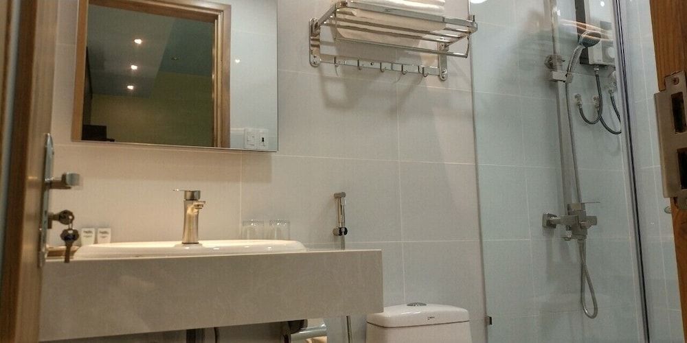 The Six Hotel Basic Double Room 10