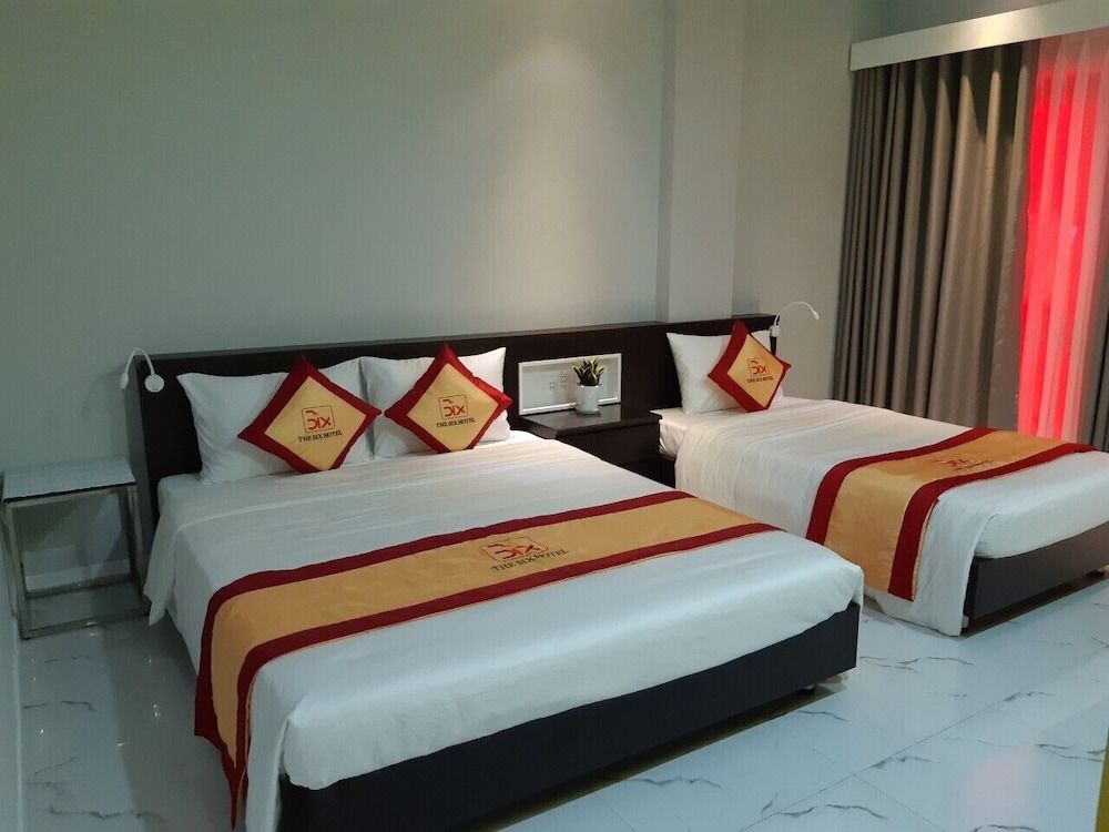 The Six Hotel Deluxe Triple Room, City View