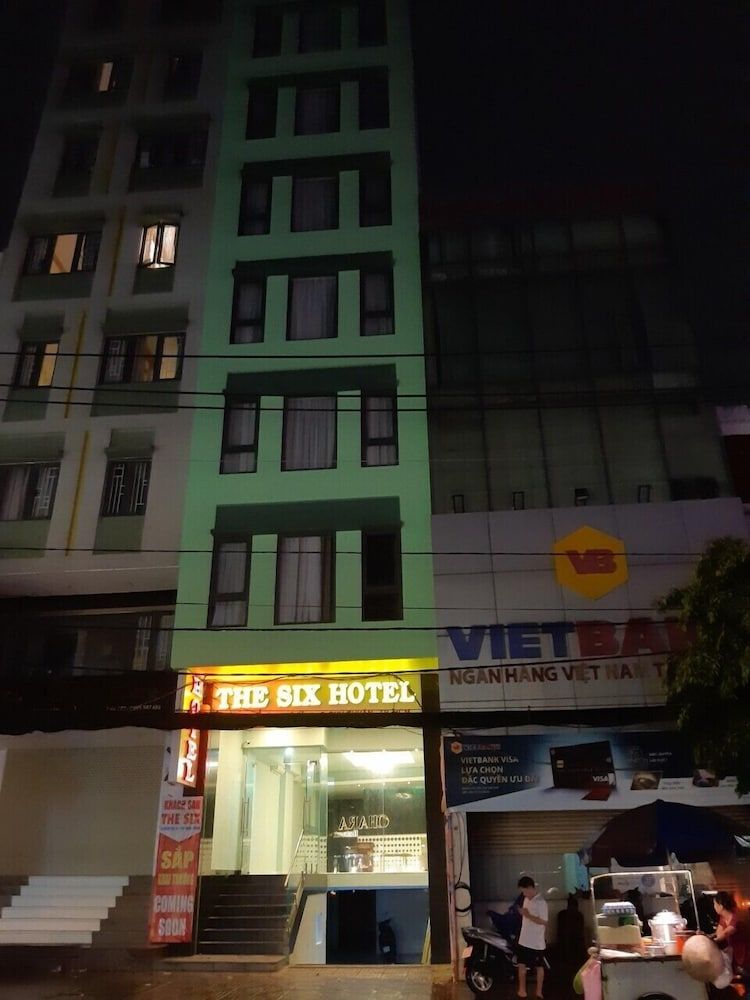 undefined The Six Hotel 4