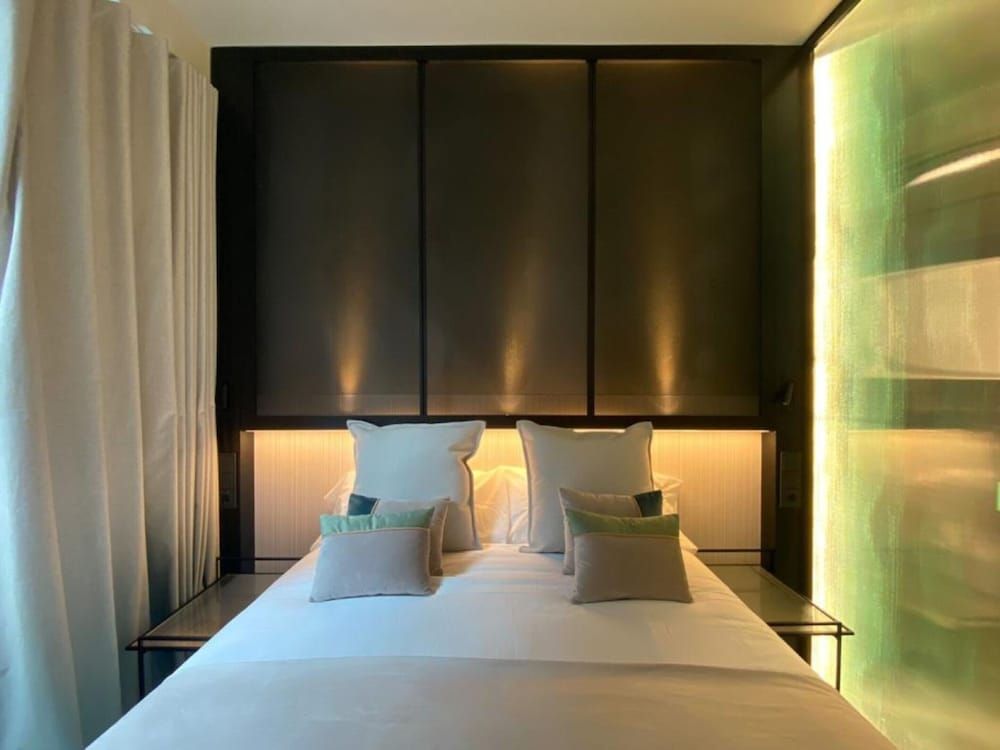 Akeah Hotel Gran Via Double Room 2