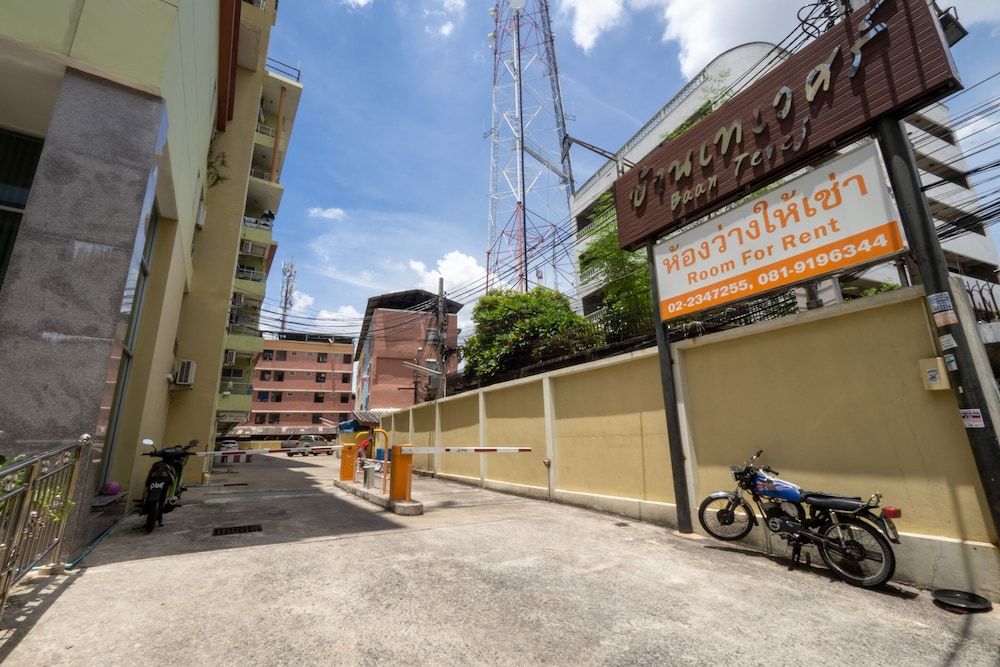 undefined OYO 1071 Baan Tevej 4