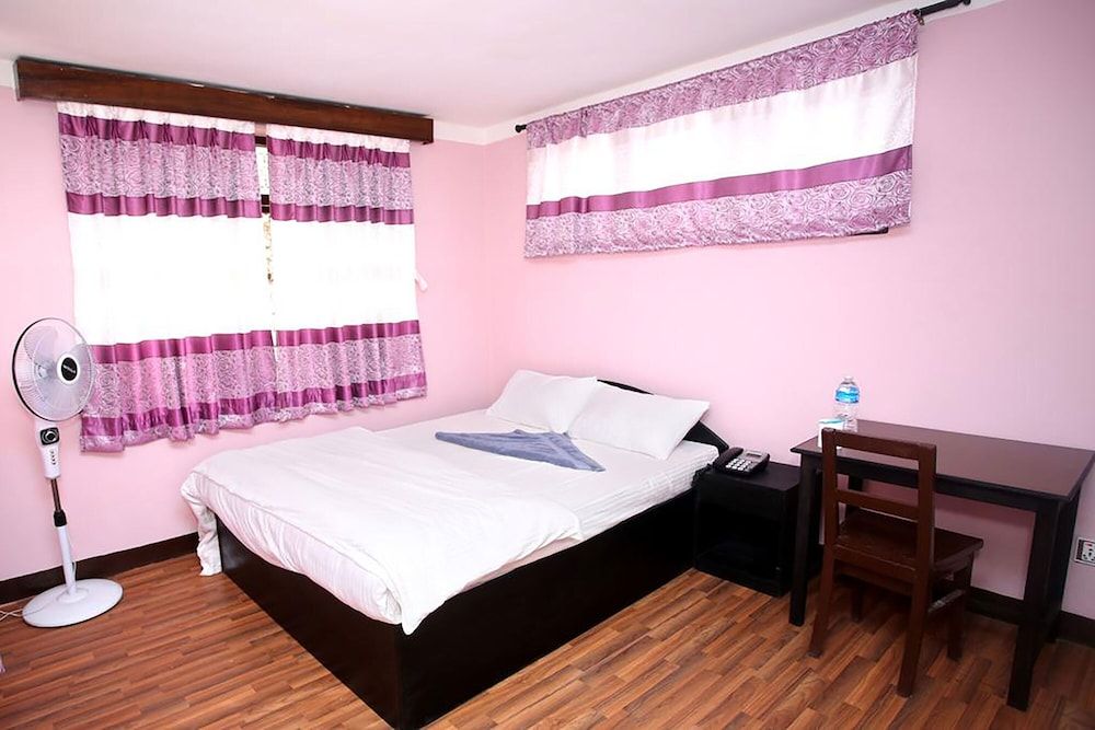 Mitra garden Inn Triple Room 3