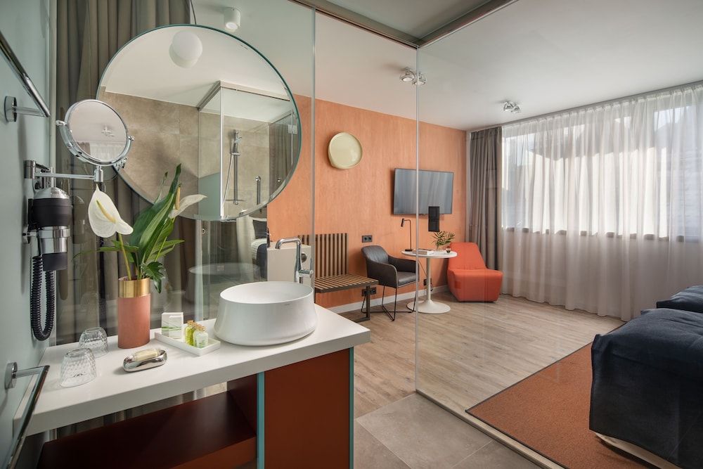 Cortile Hotel - Adult only Standard Room 9