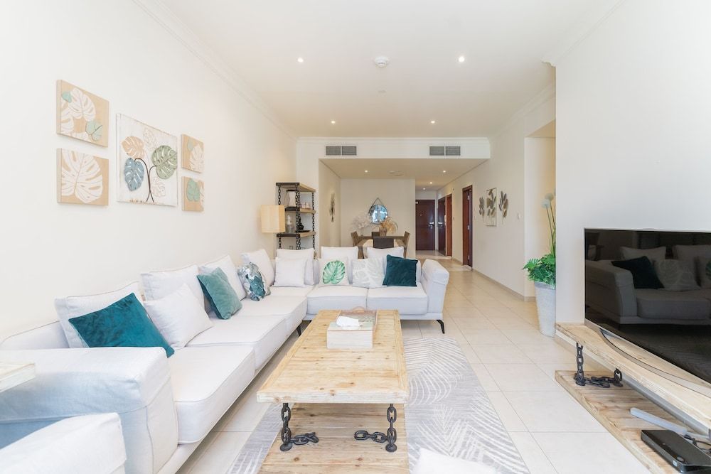 undefined HiGuests - Marina Heights 10